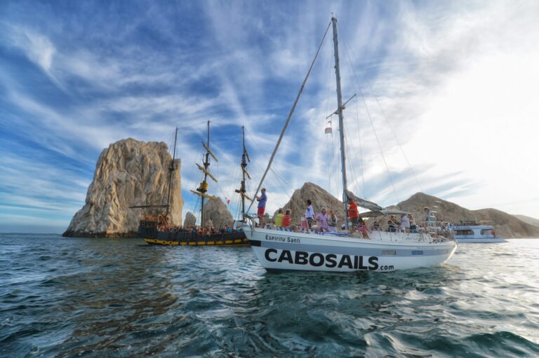 20 Amazing Things to Do in Cabo San Lucas; : sailboat