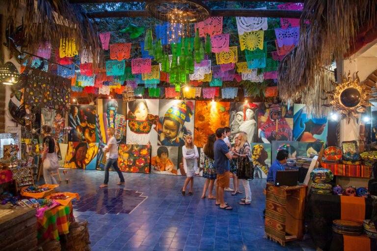 20 Amazing Things to Do in Cabo San Lucas; : art work in san jose del caboo