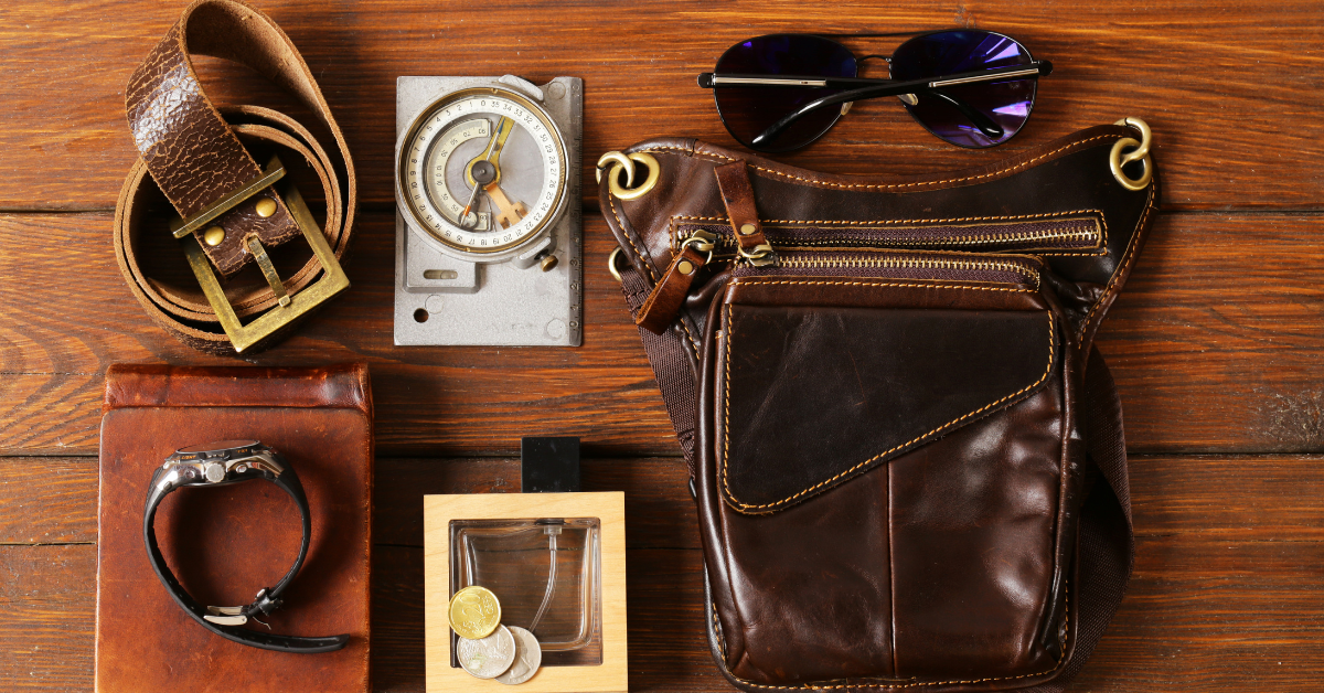 TRAVEL ESSENTIALS FOR MEN: bag, change, compass suitcase
